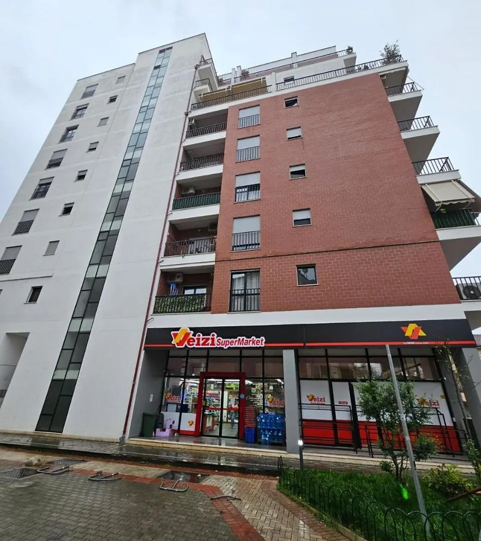 Cozy Apartment Near New Bazaar & Free Parking Tirana