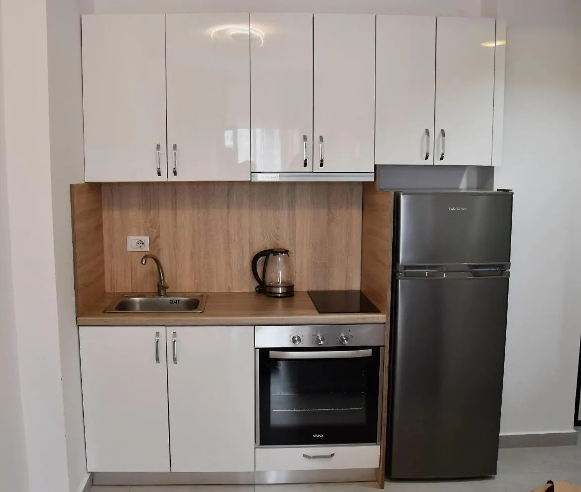 Cozy Apartment Near New Bazaar & Free Parking Tirana