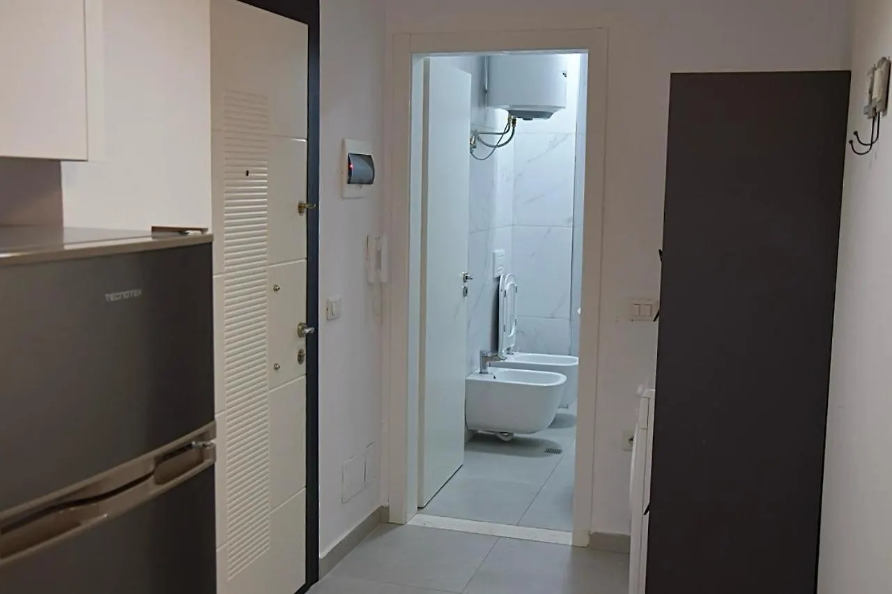 Cozy Apartment Near New Bazaar & Free Parking Tirana